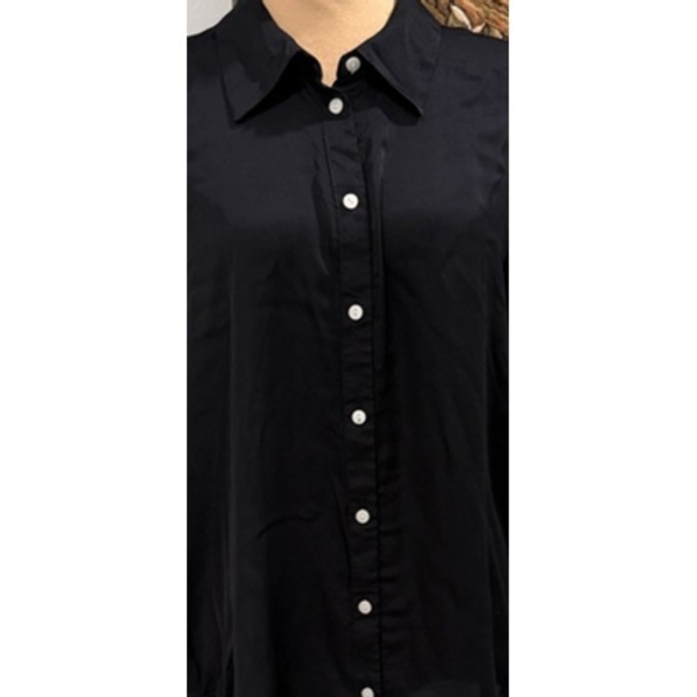 Anthropologie Shirt Womens Medium Black Button Front Collared‎ Long Sleeve Basic